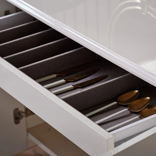 VICTOR PLUS Dining Room Set