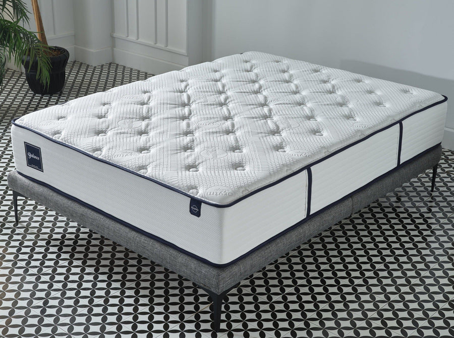 Balance Mattress: Natural minerals for peaceful sleep with Biorhytmic Technology.
