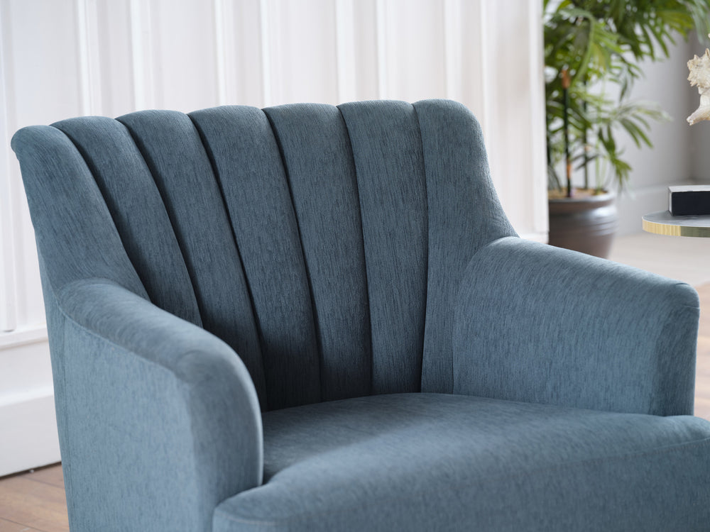 Urbane Swivel Chair: A fusion of comfort and contemporary style, available in Anthracite, Petrol Blue, and Grey.