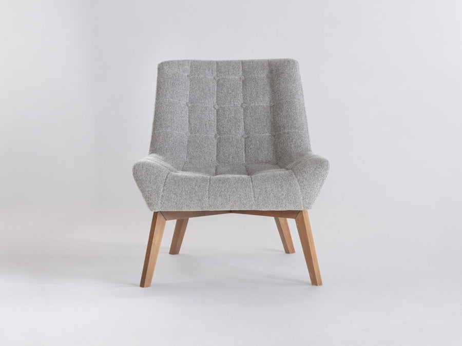 Stylish Comfort: Revere Accent Chair - Sleek Design